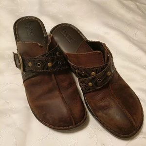 B.o.c brown clogs